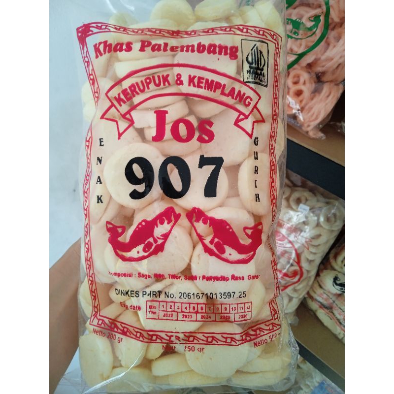 

kemplang kecil 907 (250g)