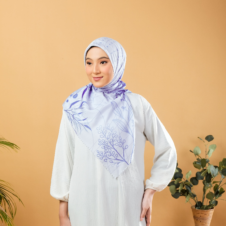 NISKALLA Laser Cut Hijab Segi Empat Print Motif Hana Warna Ungu