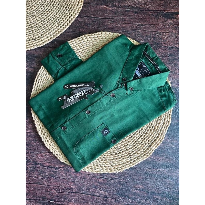 Kemeja Hem Pria polos warna Hijau Rumput lengan panjang