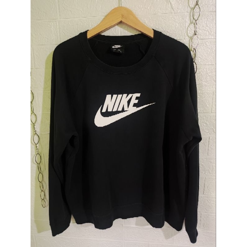 CN nike big logo