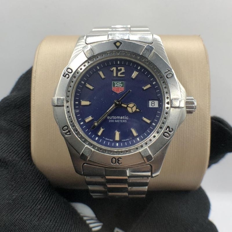 TAG HEUER
Professional 2000 Quartz / Stainless Steel

