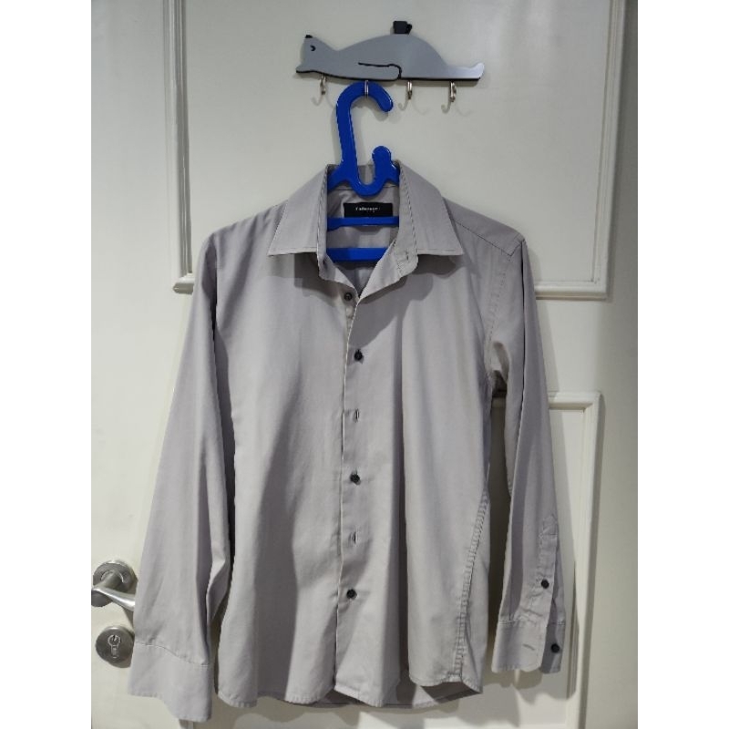 Kemeja Pria Slim Fit The Executive Grey/Abu Long Sleeve/ Lengan Panjang