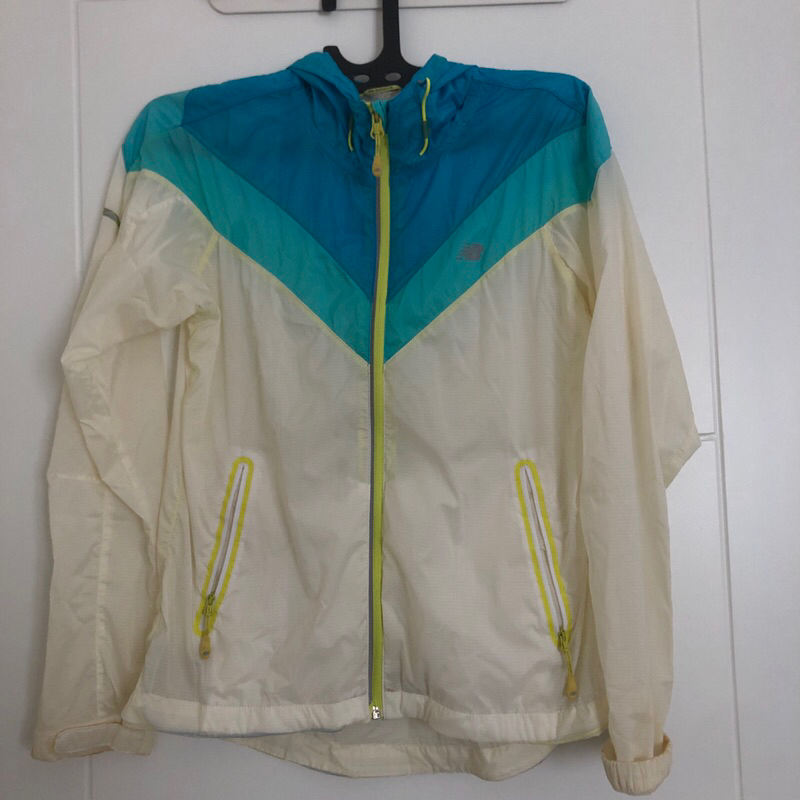 [PRELOVED / THRIFT] New Balance Running Jacket