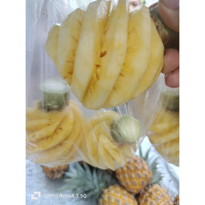 

Nanas madu manis 2pcs