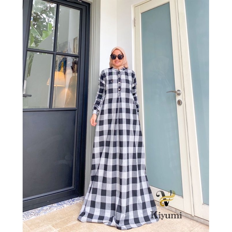 Kiyumi dress by Irwinov