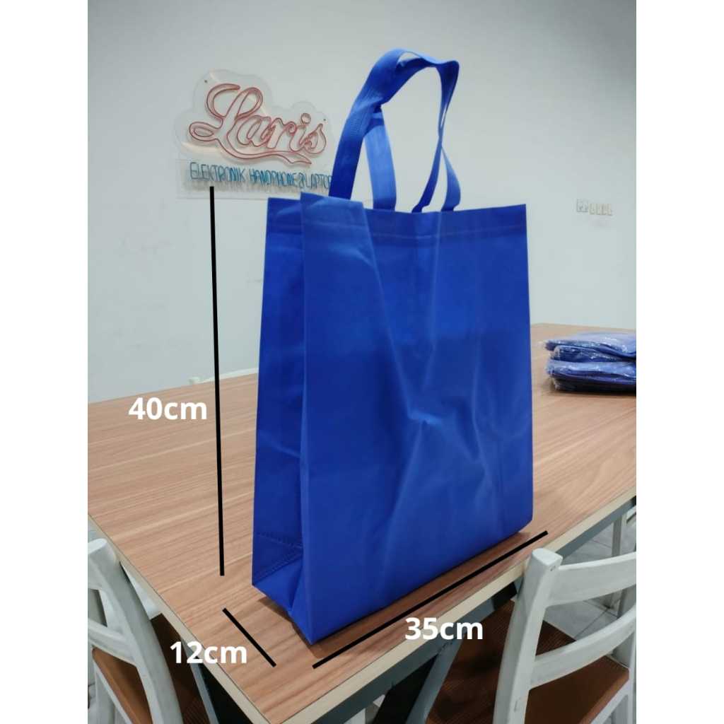 

TAS SPUNBOND UKURAN 40X35X12CM HARGA LUSINAN