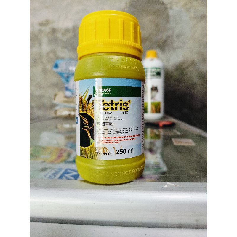 herbisida TETRIS 75 EC 250 ML