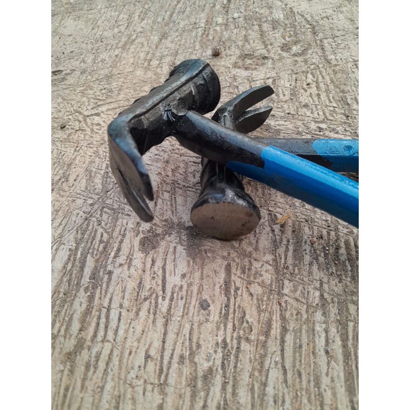 Palu besi,palu gagang besi.palu serbaguna