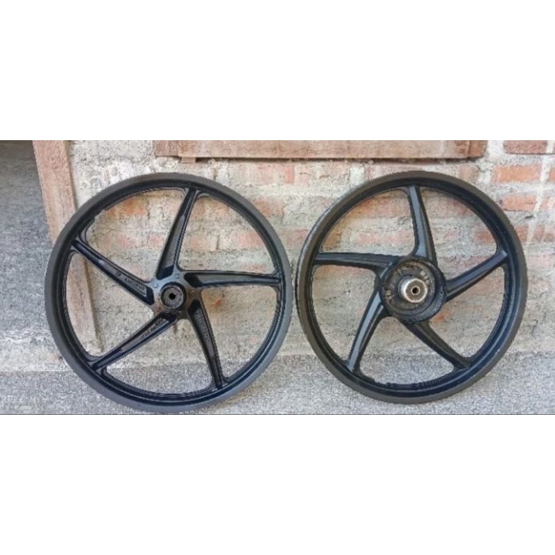 Velg racing supra x 125 karisma depan belakang original copotan