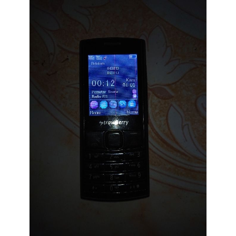 HP Jadul merk StrawBerry S2 mirip nokia X2-02 bukan nokia minus garis