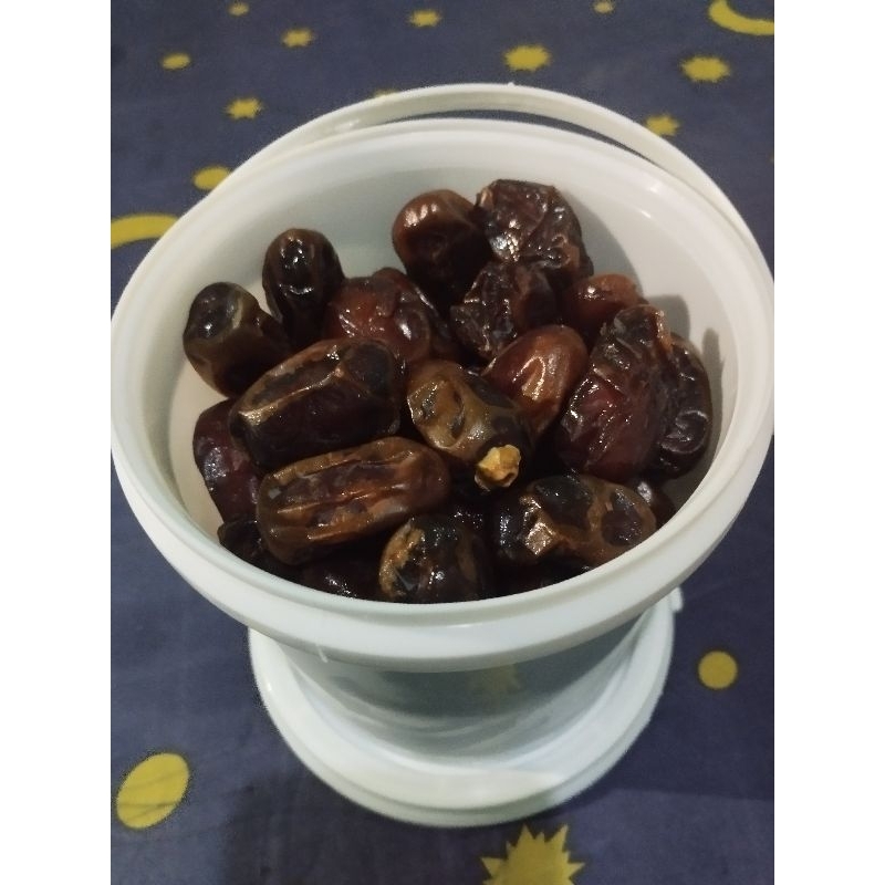 

Kurma Sayer Ember 850gr