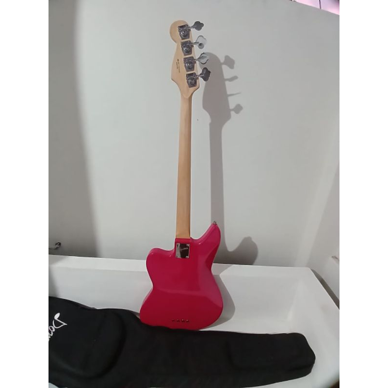 Bass Fender Jaguar Custom Model