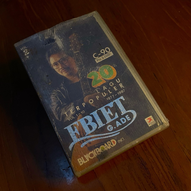 kaset pita ebiet g. ade 20 lagu terpopuler