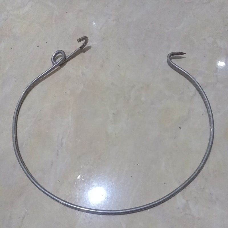 Sundul ikan stainless steel anti karat/ cantolan ikan/tempat ikan
