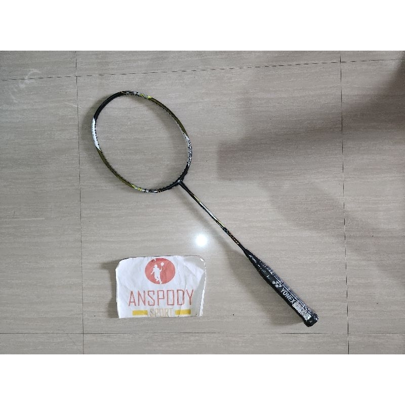 RAKET BADMINTON YONEX VOLTRIC 11 DG SLIM