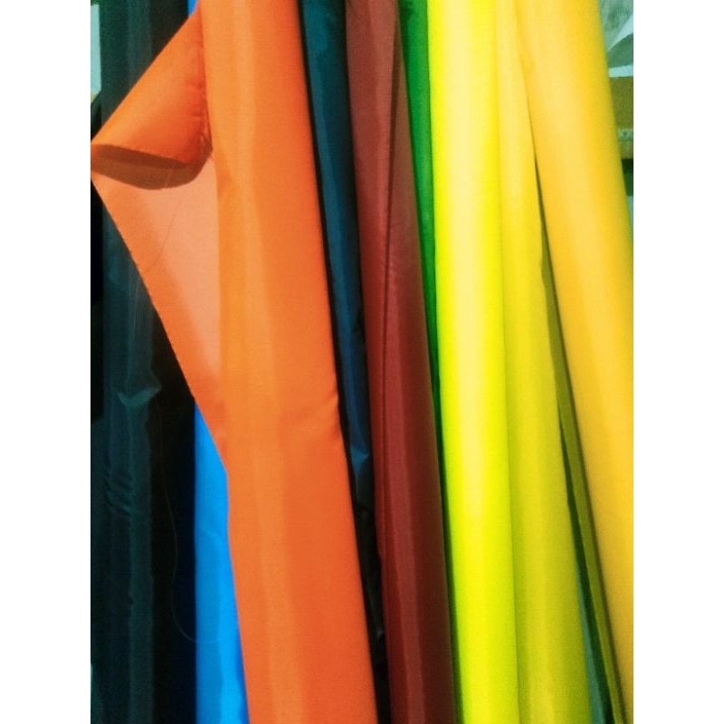 Kain parasit WP Tapeta anti air murah meriah