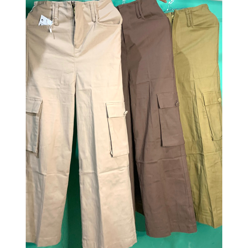 Zara Celana Cargo Wanita
