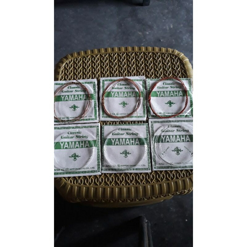 Senar Gitar Clasik Nilon Senar Gitar Clasik Nilon Satu Set