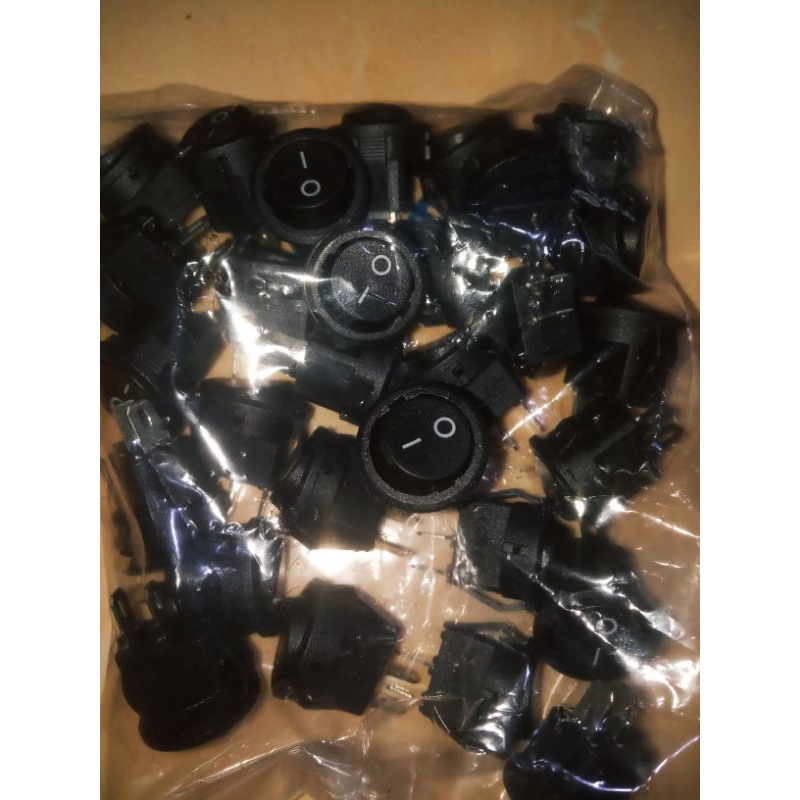 saklar on/off switch hitam bulat 2 pin kecil