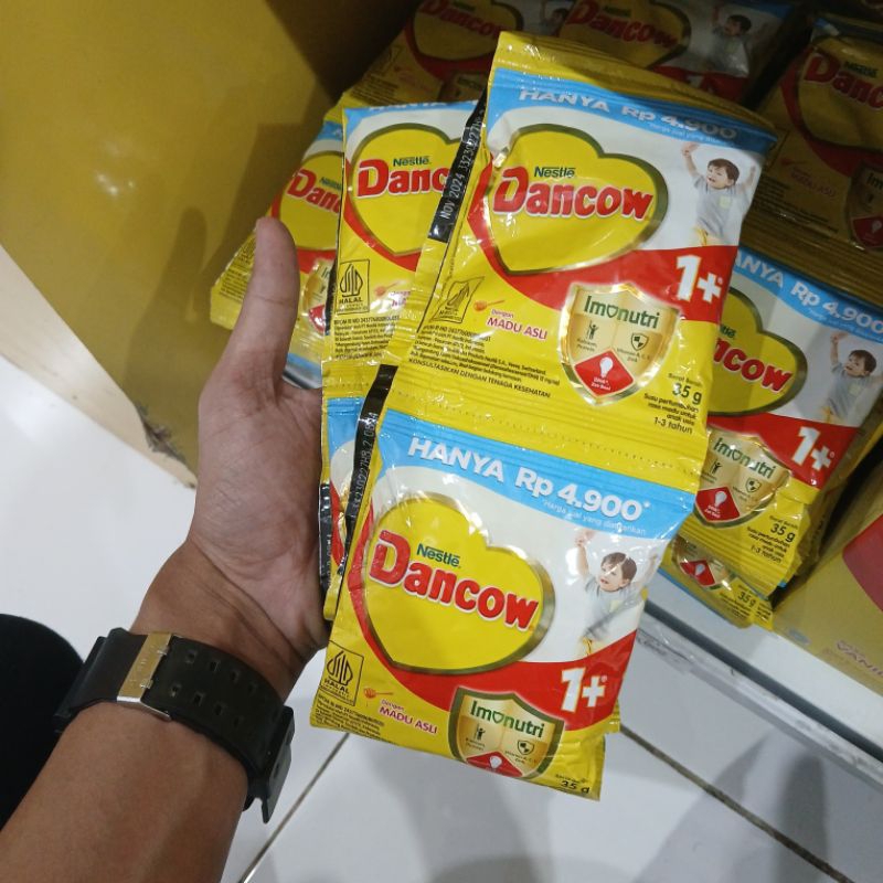 

Dancow 1+ madu sachet 35gr 1 renteng isi 8pcs