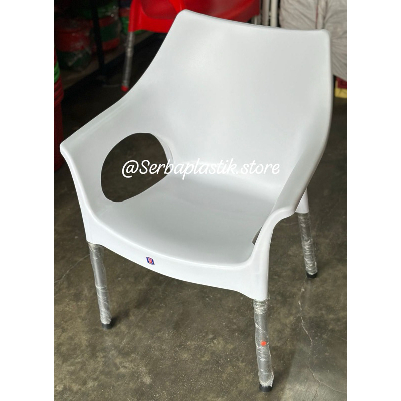 Kursi santai / Kursi makan Kr2 / kursi makan / kursi cafe plastik kaki stainless besi