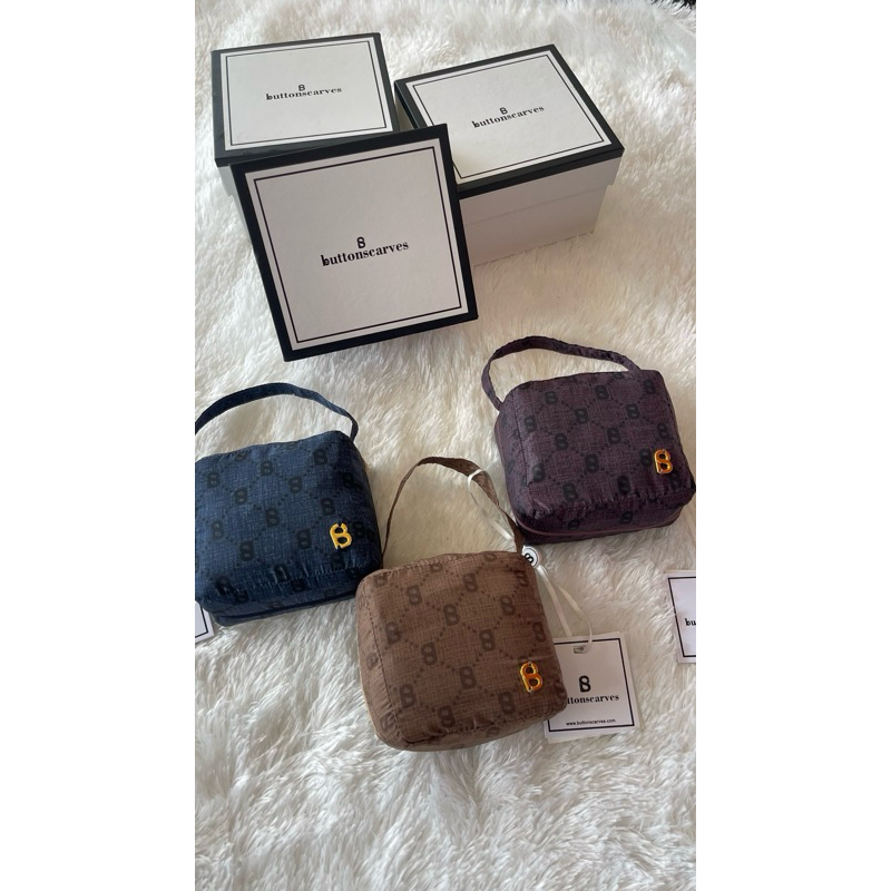 Buttonscarves - Mukena Monogram Mini