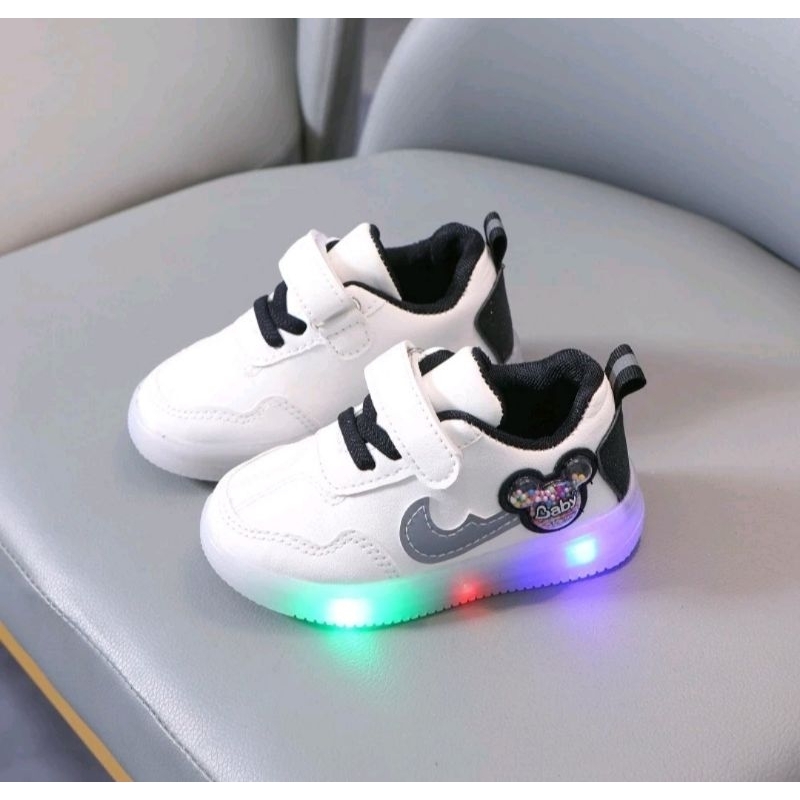 Sepatu LED anak perempuan 1-5 tahun // sepatu lampu anak perempuan // sepatu anak lampu import