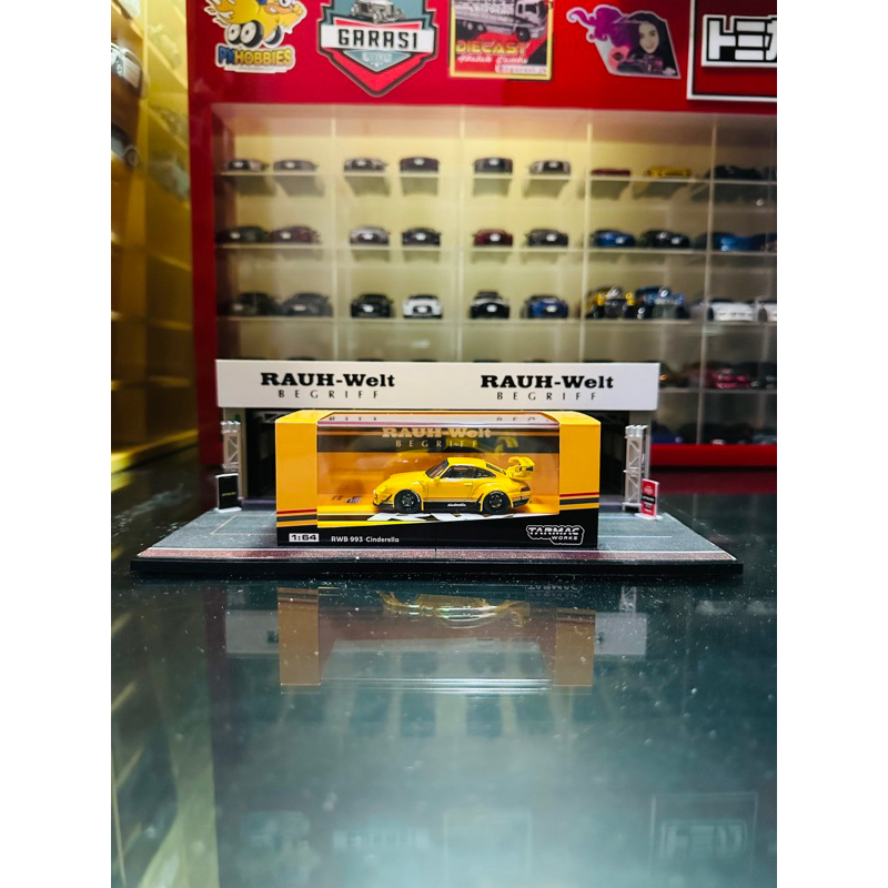 Tarmac Works RWB 993 Cinderella Thailand Exclusive