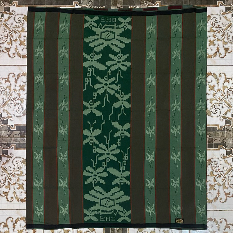 Sarung BHS SGT JTB Full Sutera Jacquard Bunglon Jahit Tengah Second Bekas