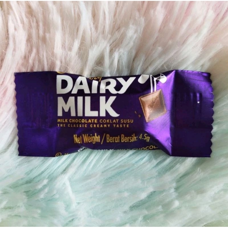 

Cadbury Dairy Milk Coklat Cokelat 4.5gr Mini Chocolate ecer eceran 1pcs Beng-beng Beng beng bengbeng Kalpa Share it Shareit Share-it Share Pack Share Bag Sharebag Sharepack Satuan