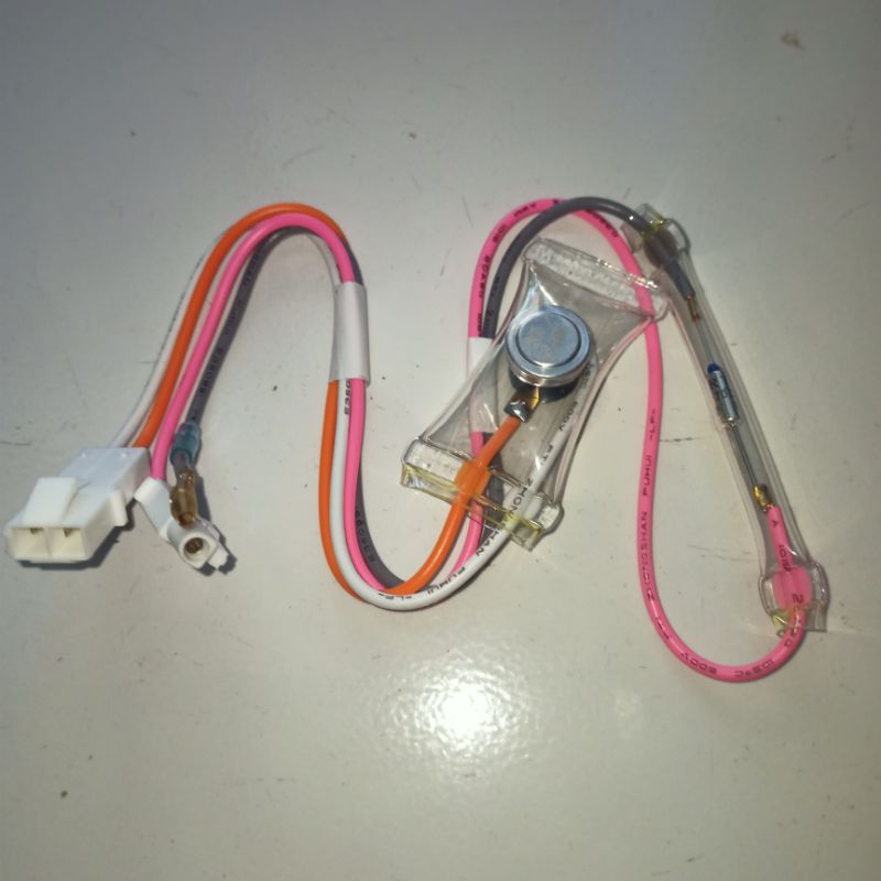 DEFROST KULKAS 2 PINTU TOSHIBA