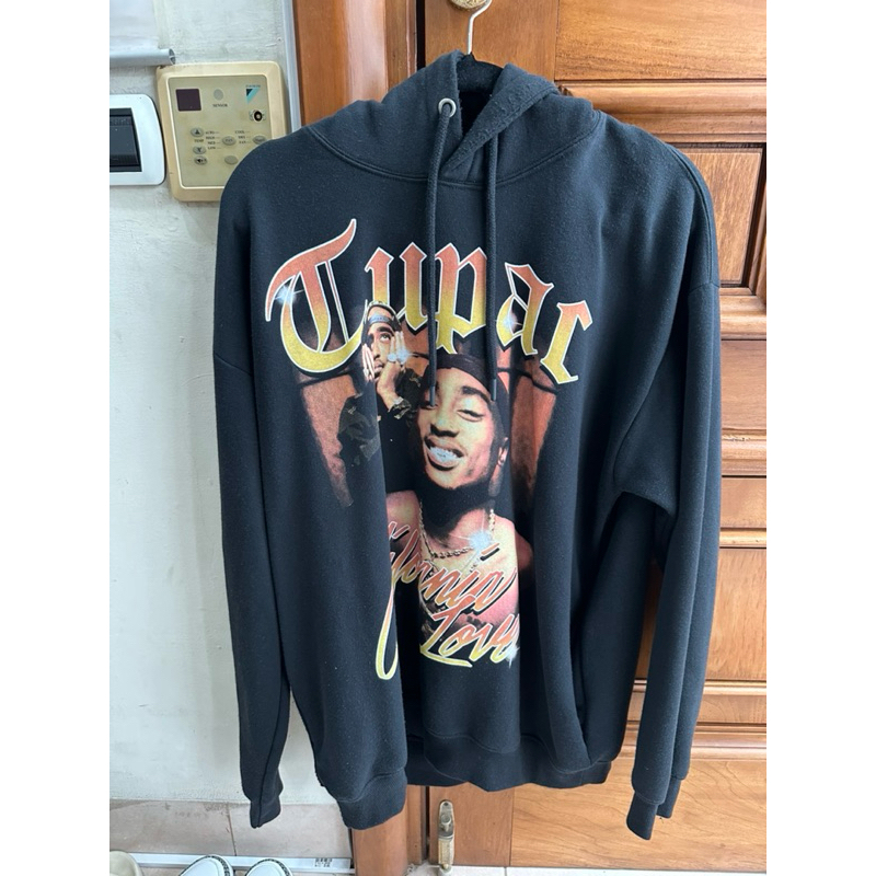 tupac hoodie pull and bear