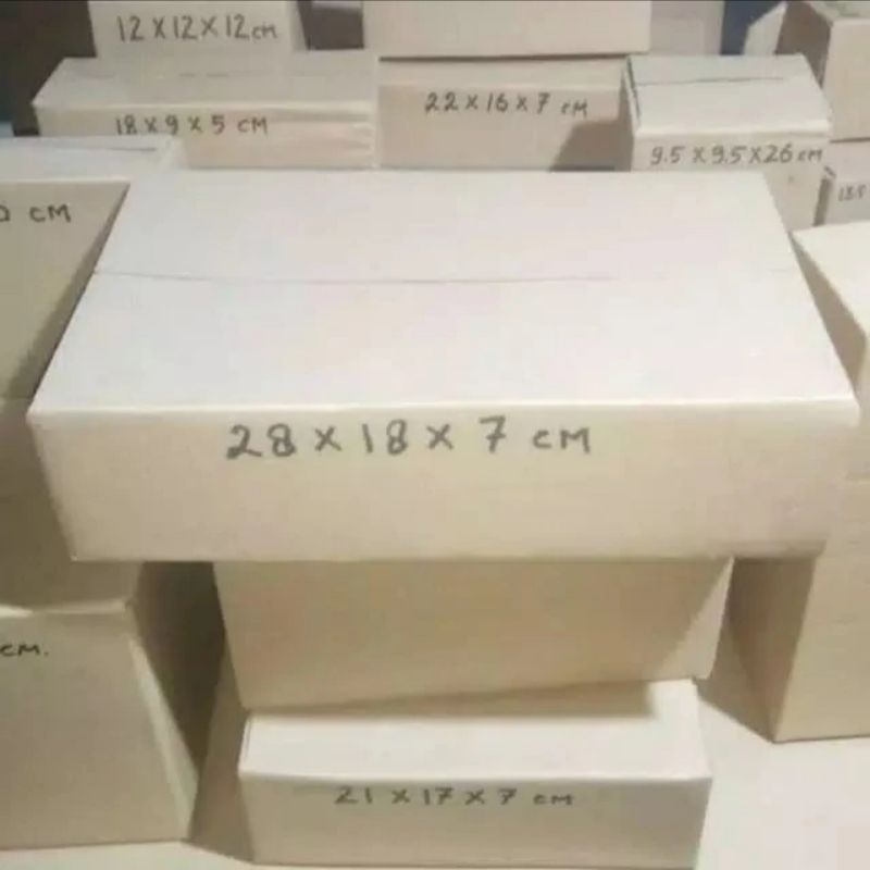

Kardus box packing ukuran 28x18x7cm