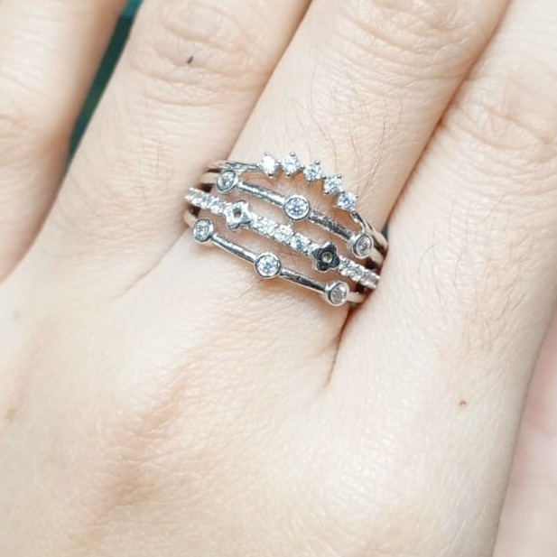 Perhiasan Emas Cincin Wanita Fashion Zircon Emas Putih UK11 17k 75% 3.03gram (CG162)