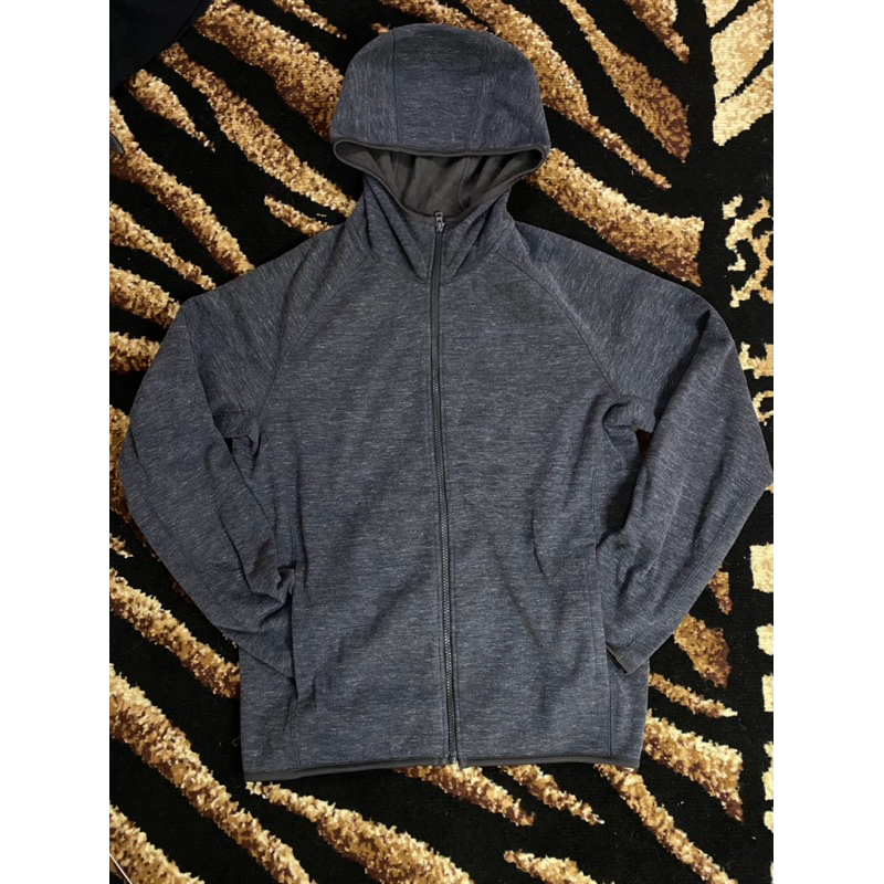 hoodie unisex barang secoond brandid uniqlo original 100% / barang secoond rasa baru