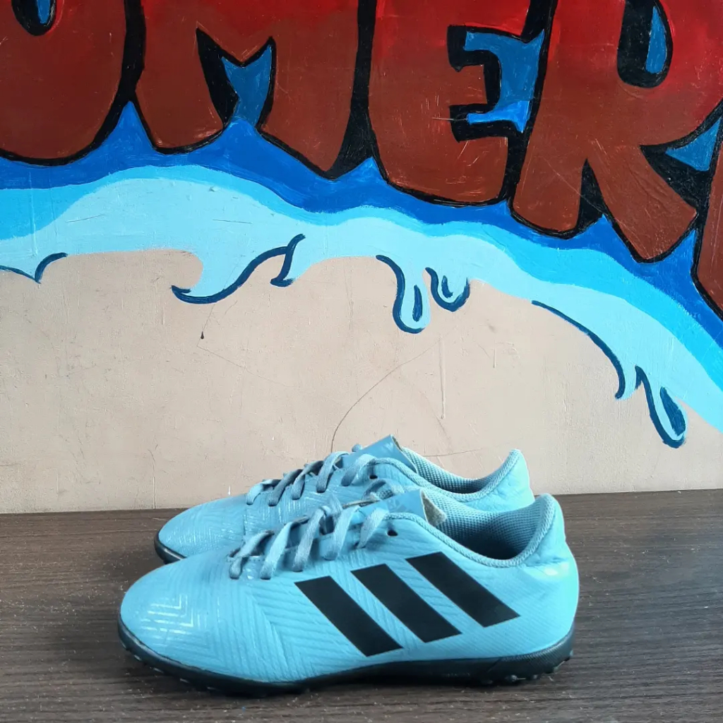 Sepatu Adidas Nemeziz Messi
