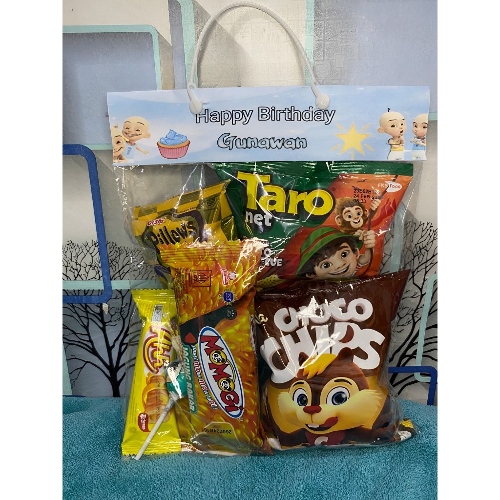 

Bingkisan paket ulang tahun anak murah bisa costum nama / hampers ulang tahun anak murah / snack ulang tahun anak murah