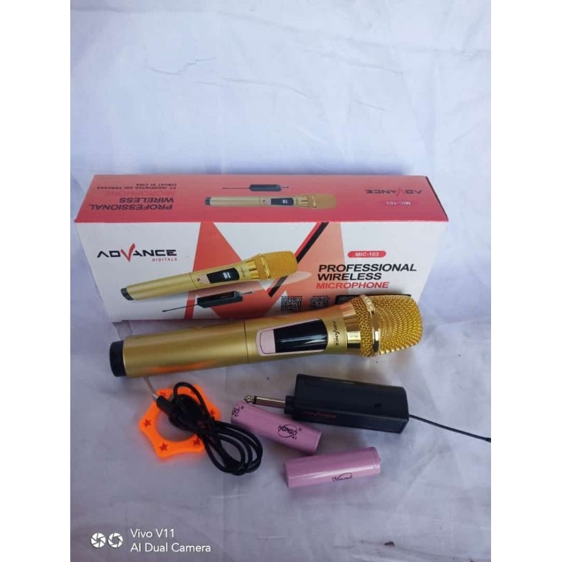 Profesional wireless microphone Mic Bluetooth Mic tanpa kabel Mic 103 Merk advance Batam