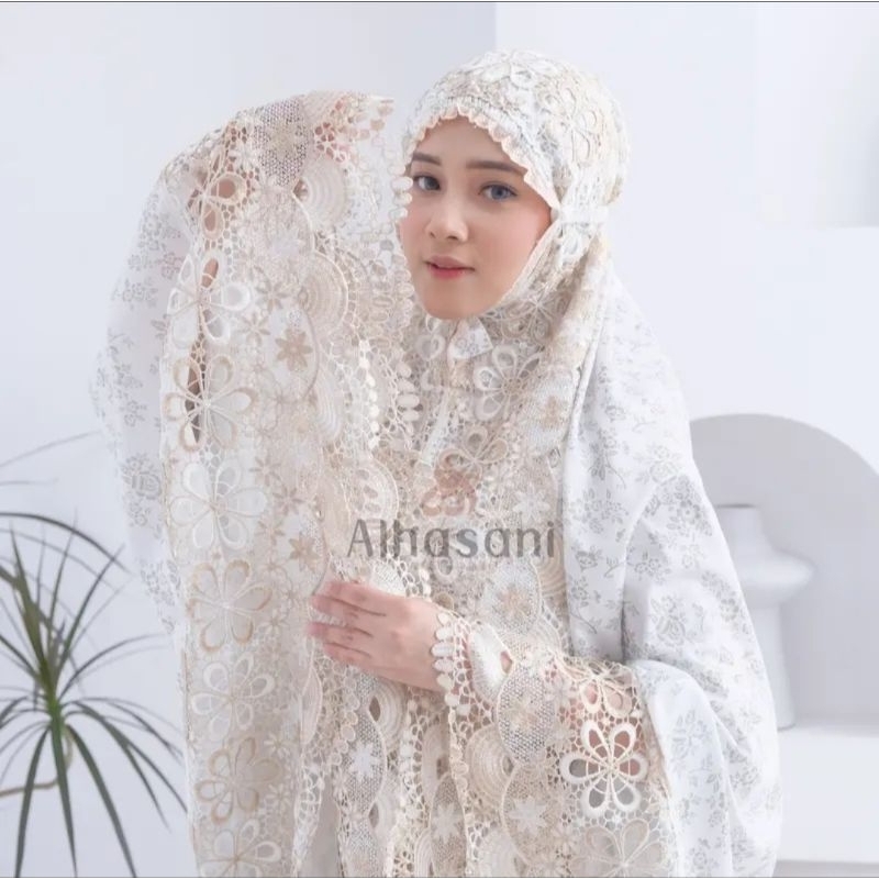 Mukena Mukenah Mewah Putih Dewasa Jumbo Renda KD Full Renda Bahan Katun Poil Prada Terbaru 2023 2024