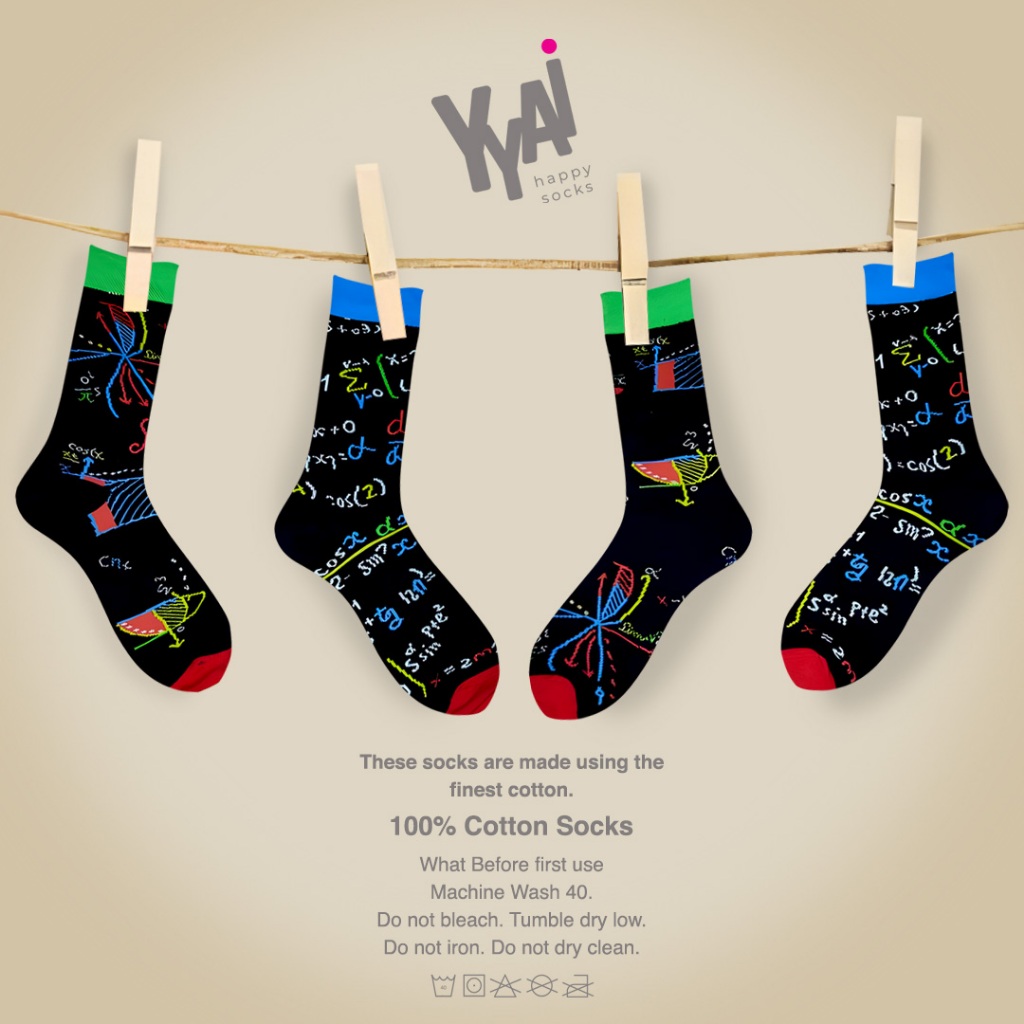 Kaos Kaki Printed Asimetris (Math)