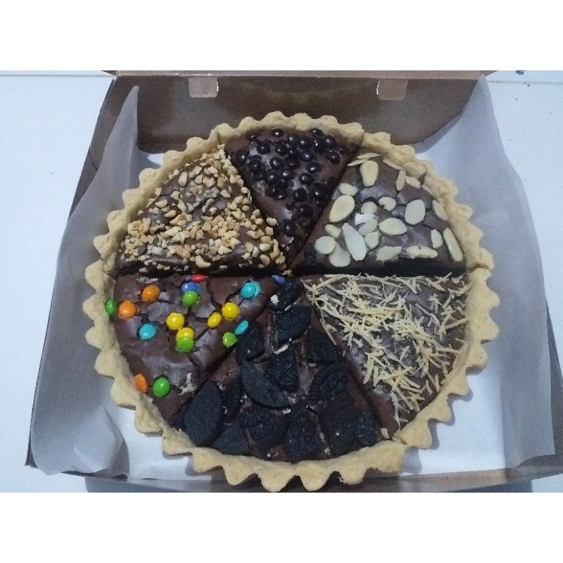 

Pie Brownies Jumbo 20 cm bisa custom ucapan Made by Order