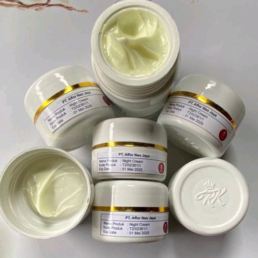 Grosir Promo  DIJAMIN ORI 1 RK KLINIK NIGHT CREAM KOSMETIK VIRAL OBAT FLEK HITAM JERAWAT DAN KULIT W