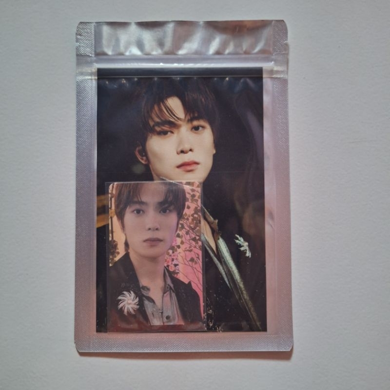 4x6 Photo + Photocard Set Universe Let's Play Ball Jaehyun