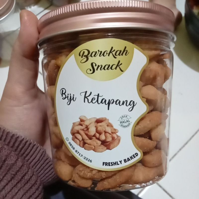 

biji ketapang/ kue ketapang