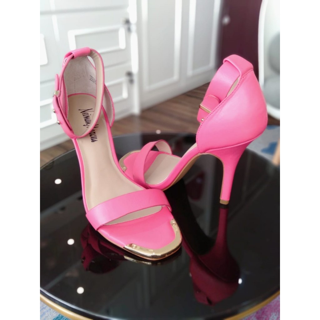 [READY] - NEIMAN MARCUS HEELS - PINK