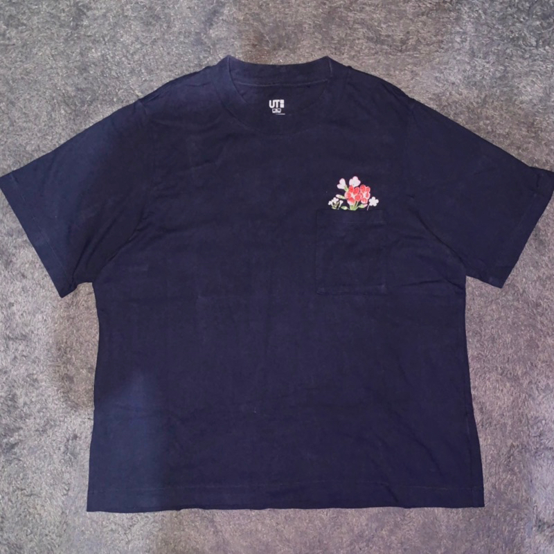 kaos pocket uniqlo second