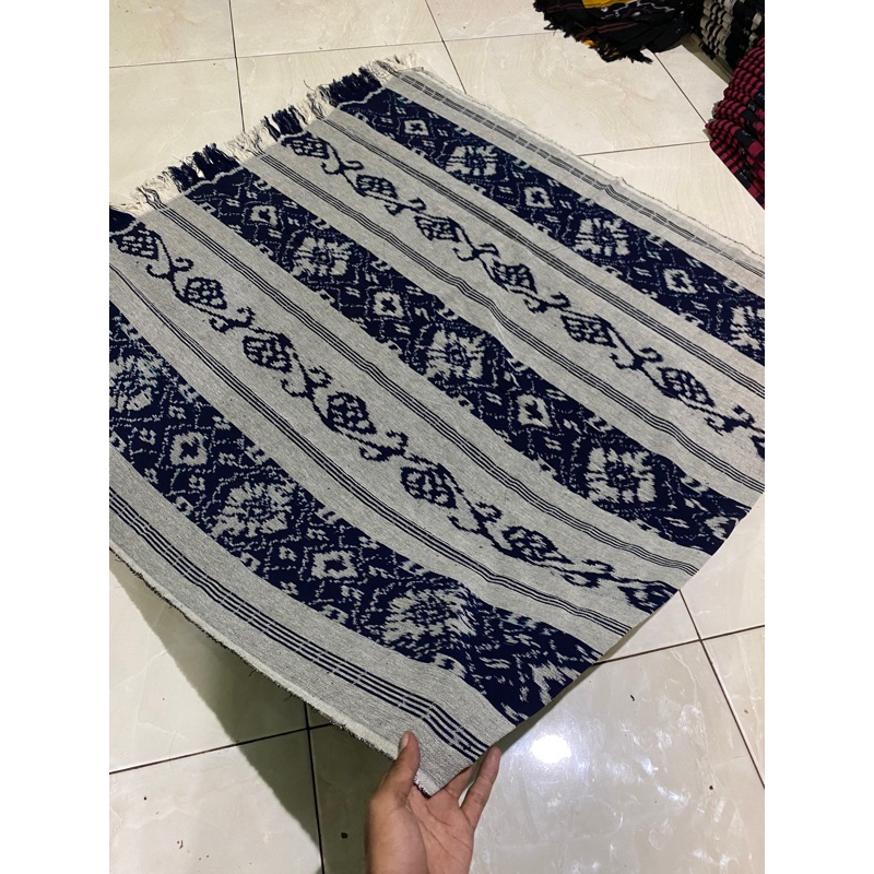 KAIN TENUN BLANKET HALUSAN MOTOF BUNGA 3 WARNA ABU ABU DAN BIRU