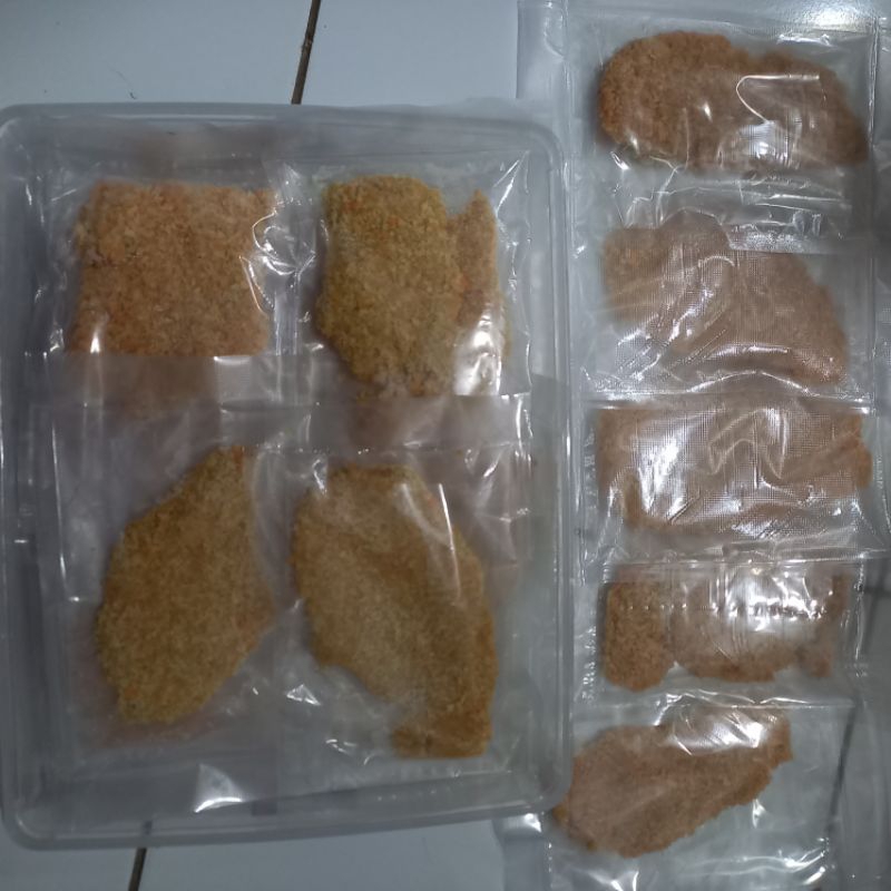 

AYAM KATSU / CHICKEN KATSU MURAH ENAK (FROZEN FOOD)