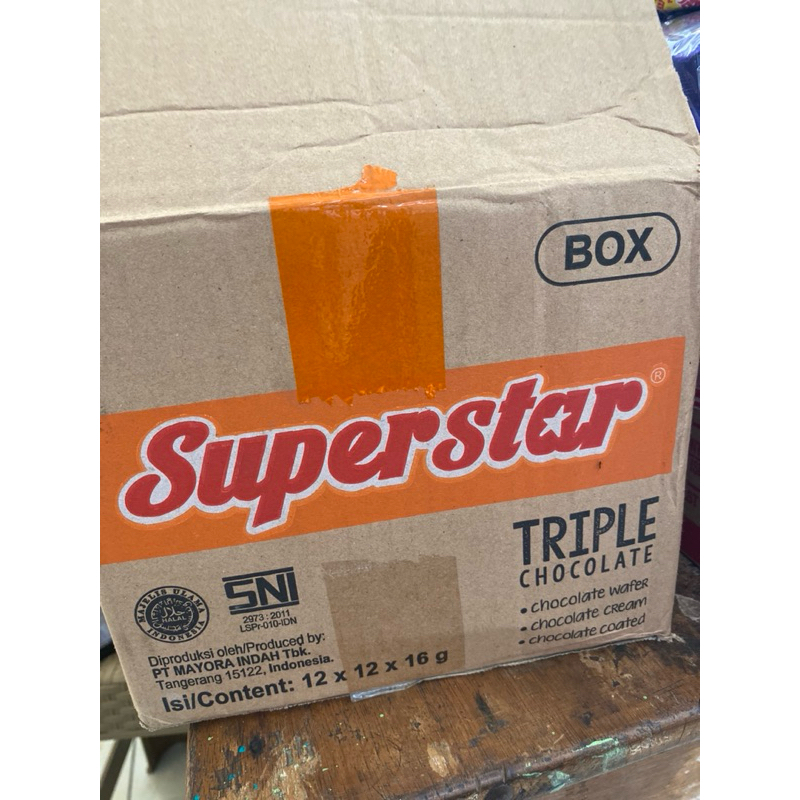 

Superstar Wafer Coklat / Superstar Roma Wafer Coklat isi 20 + 1 pcs