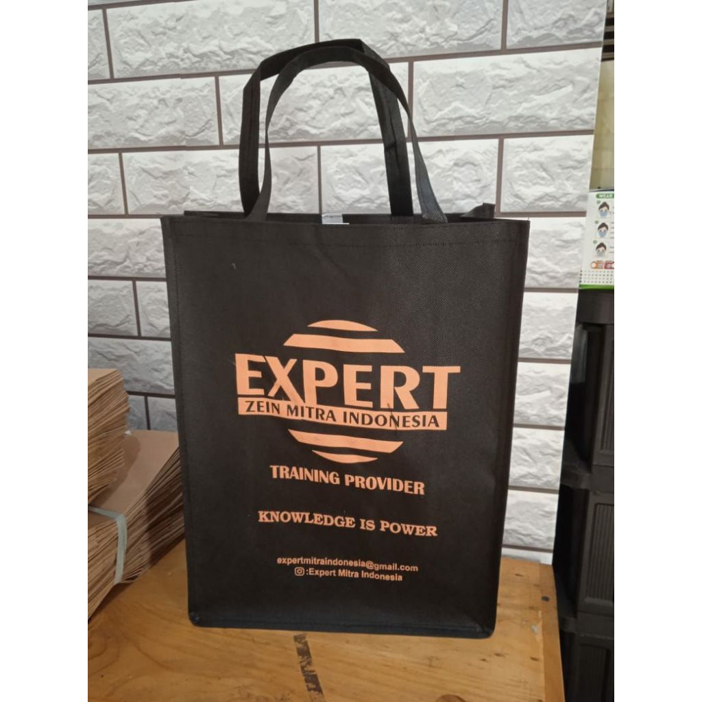 

Tas promosi spounbond ukuran 30x12x40
